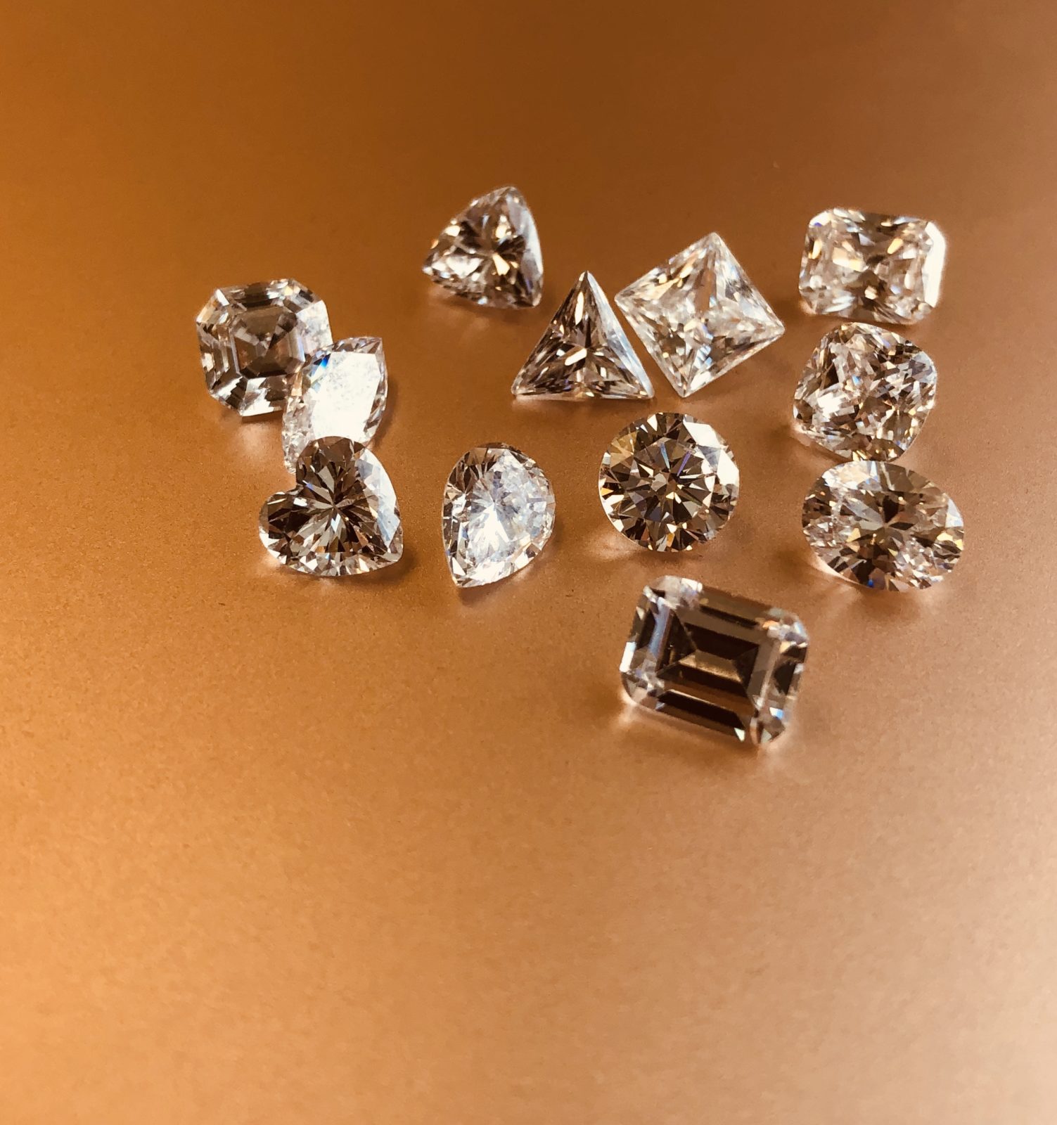 THE 10 MOST POPULAR DIAMOND SHAPES