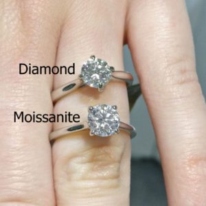 diamond Vs moissanite engagement rings