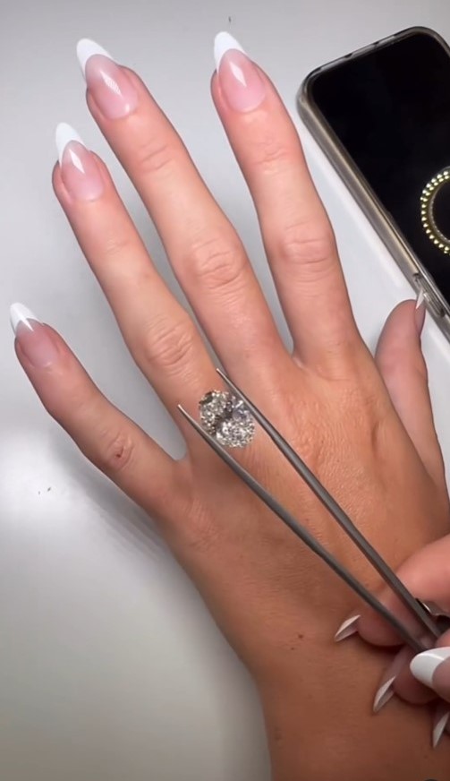 Buying Your Custom Engagement Ring In-store